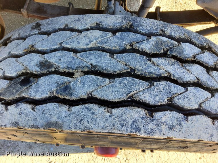 image for item DR0944 1992 Ford LS9000  tanker fire truck