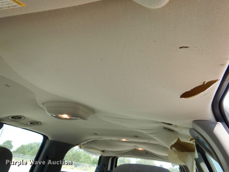 image for item DR1862 2005 Chevrolet Suburban  SUV