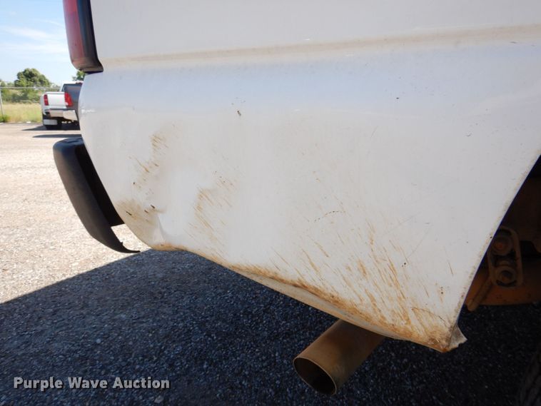 image for item DR1862 2005 Chevrolet Suburban  SUV