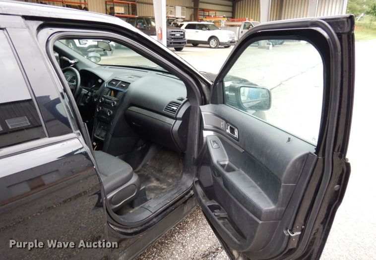 image for item DS1333 2017 Ford Explorer Police Interceptor  SUV