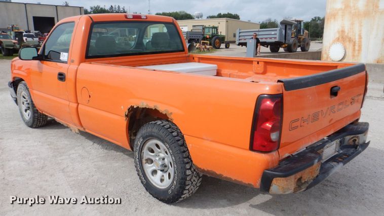 image for item DS8178 2005 Chevrolet Silverado 1500  pickup truck