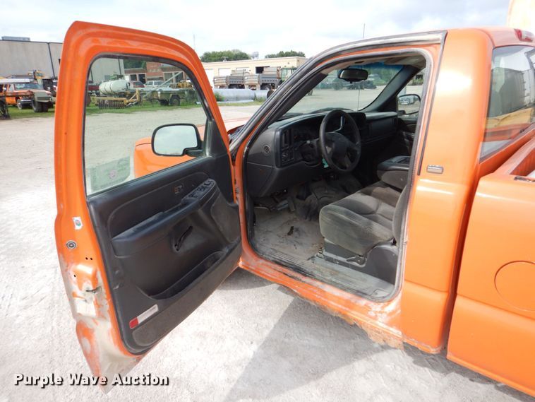 image for item DS8178 2005 Chevrolet Silverado 1500  pickup truck