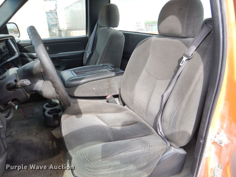 image for item DS8178 2005 Chevrolet Silverado 1500  pickup truck