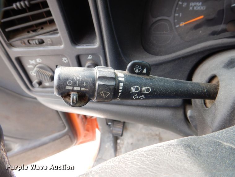 image for item DS8178 2005 Chevrolet Silverado 1500  pickup truck