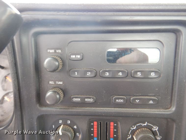 image for item DS8178 2005 Chevrolet Silverado 1500  pickup truck