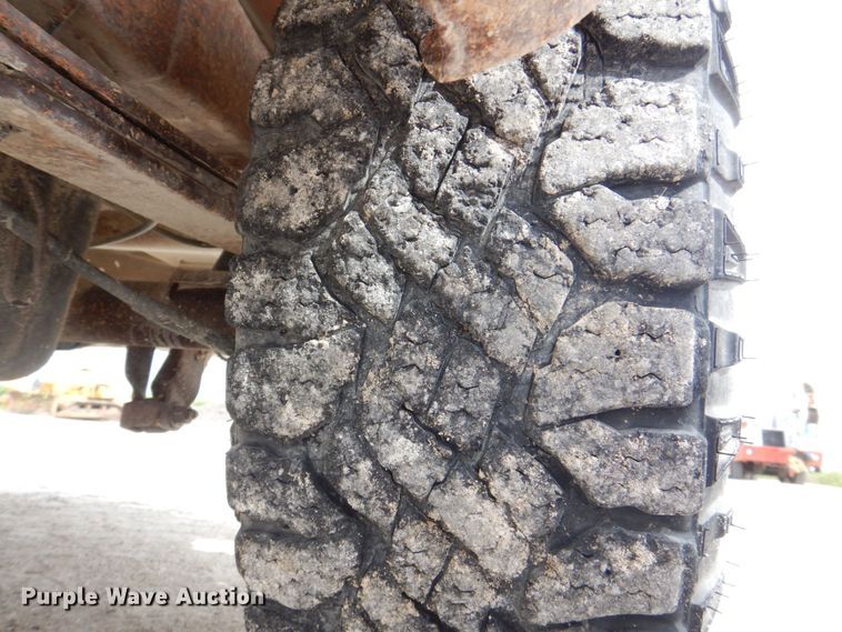 image for item DS8178 2005 Chevrolet Silverado 1500  pickup truck