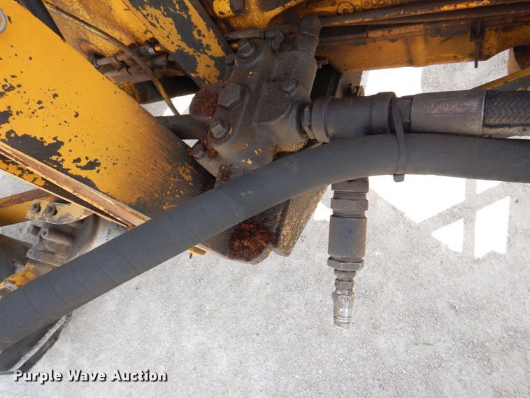 image for item DS8179 1979 Ford 6600 Tiger Special  tractor