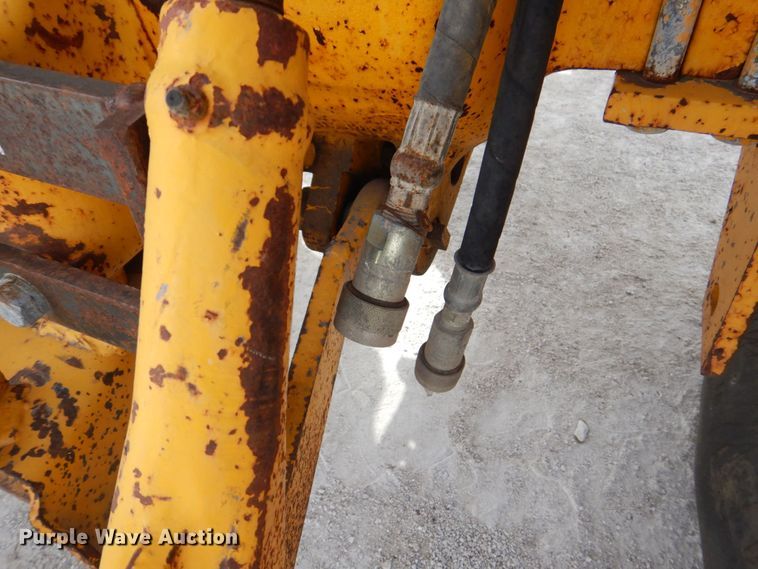 image for item DS8179 1979 Ford 6600 Tiger Special  tractor