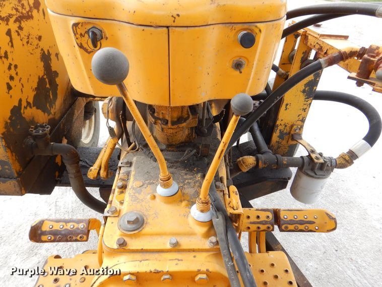 image for item DS8179 1979 Ford 6600 Tiger Special  tractor