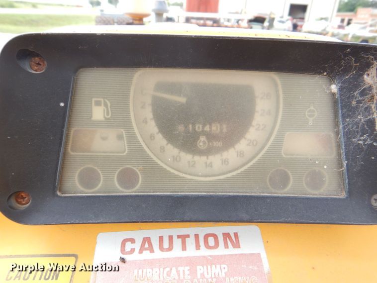 image for item DS8179 1979 Ford 6600 Tiger Special  tractor