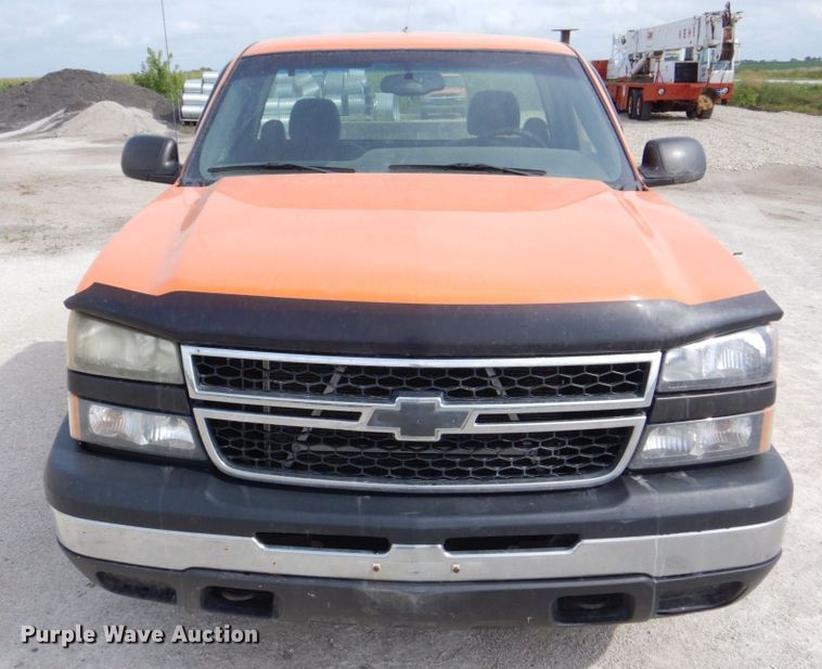 image for item DS8182 2006 Chevrolet Silverado 1500  pickup truck