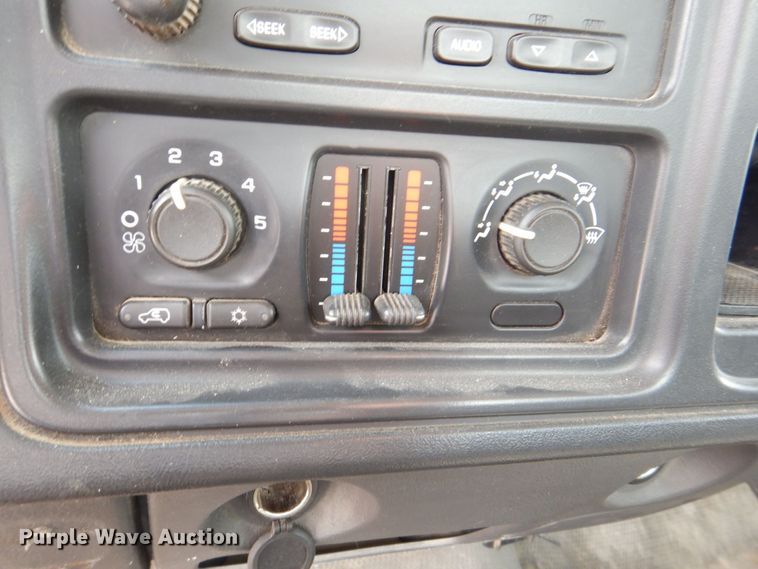 image for item DS8182 2006 Chevrolet Silverado 1500  pickup truck