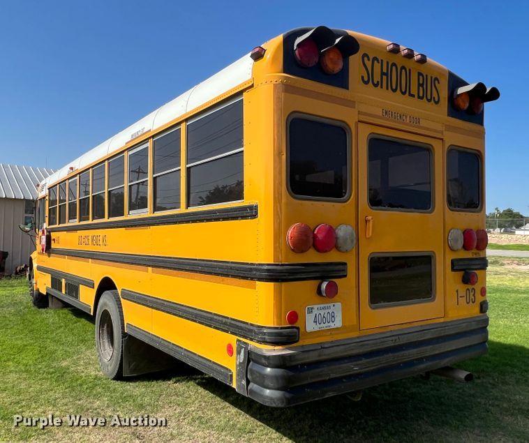 image for item DS8480 2003 International CE  school bus