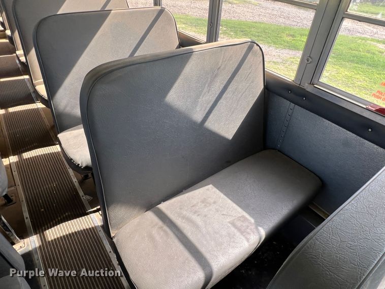 image for item DS8480 2003 International CE  school bus