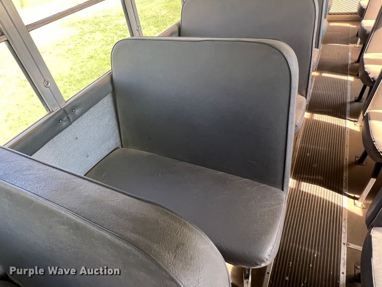 image for item DS8480 2003 International CE  school bus