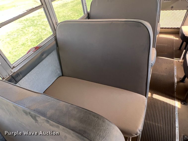 image for item DS8480 2003 International CE  school bus