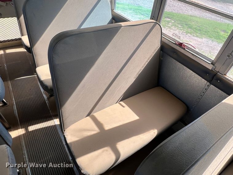 image for item DS8480 2003 International CE  school bus