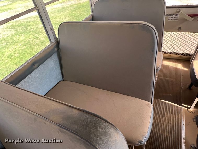 image for item DS8480 2003 International CE  school bus