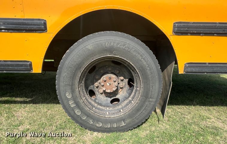 image for item DS8480 2003 International CE  school bus