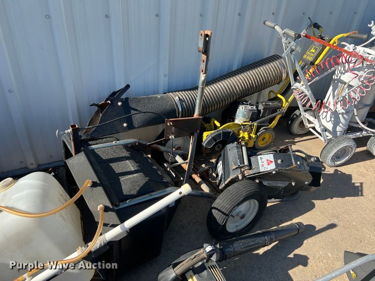 image for item DS8482 Lawn and garden equipment