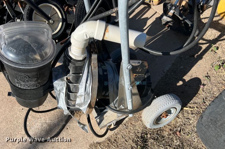 image for item DS8482 Lawn and garden equipment