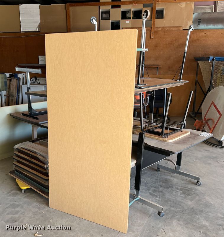 image for item DS8488 (17) tables
