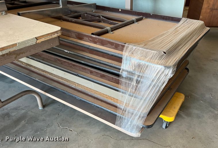 image for item DS8488 (17) tables