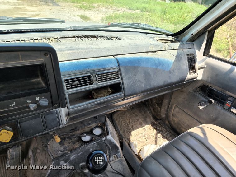 image for item JB9063 1996 GMC TopKick  dump flatbed truck