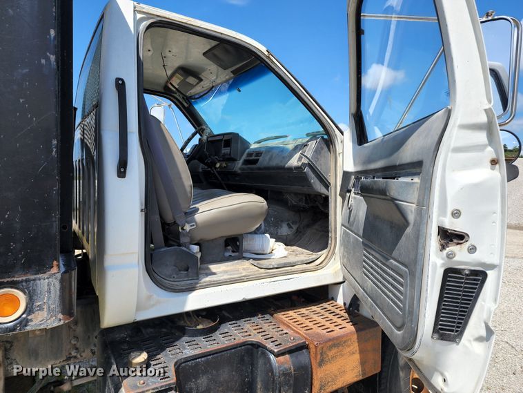 image for item JB9063 1996 GMC TopKick  dump flatbed truck