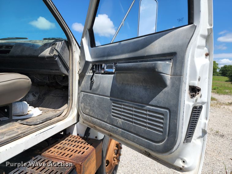 image for item JB9063 1996 GMC TopKick  dump flatbed truck