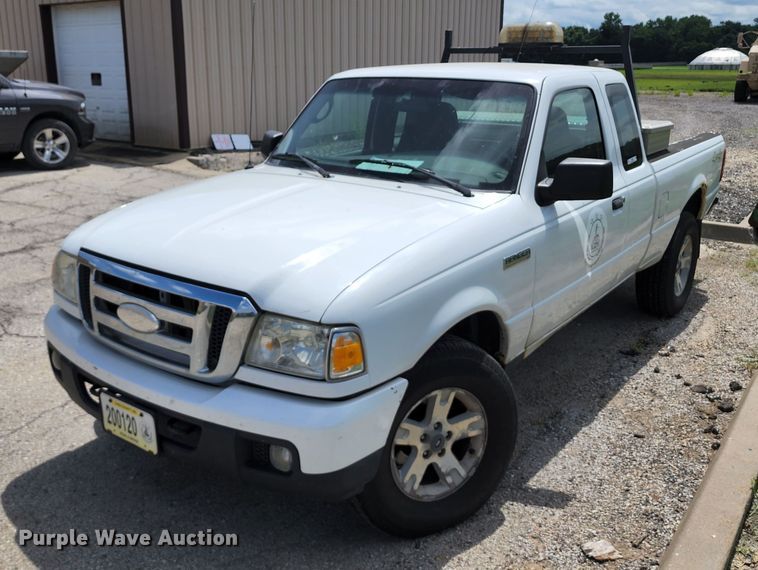 image for item JB9064 2006 Ford Ranger  SuperCab pickup truck