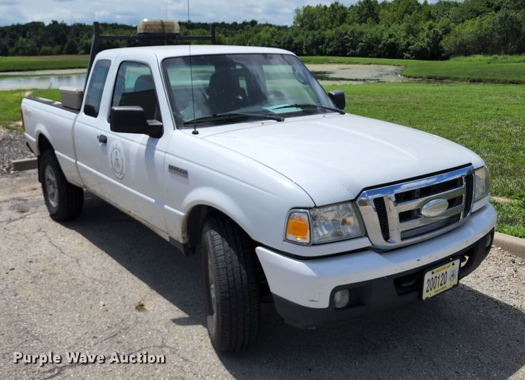 image for item JB9064 2006 Ford Ranger  SuperCab pickup truck