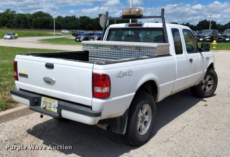 image for item JB9064 2006 Ford Ranger  SuperCab pickup truck
