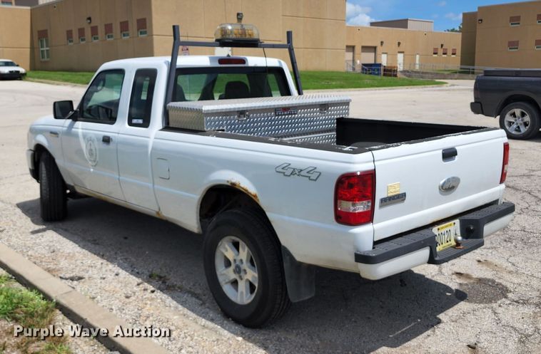 image for item JB9064 2006 Ford Ranger  SuperCab pickup truck