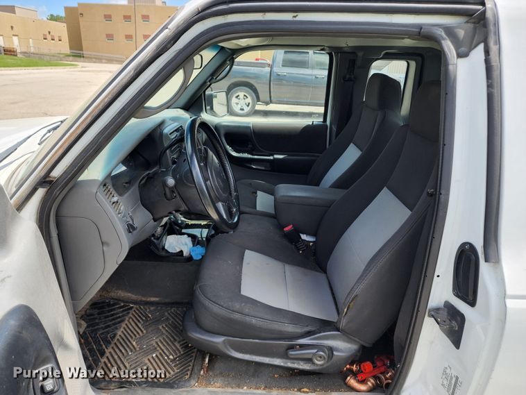 image for item JB9064 2006 Ford Ranger  SuperCab pickup truck