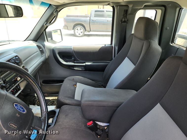 image for item JB9064 2006 Ford Ranger  SuperCab pickup truck