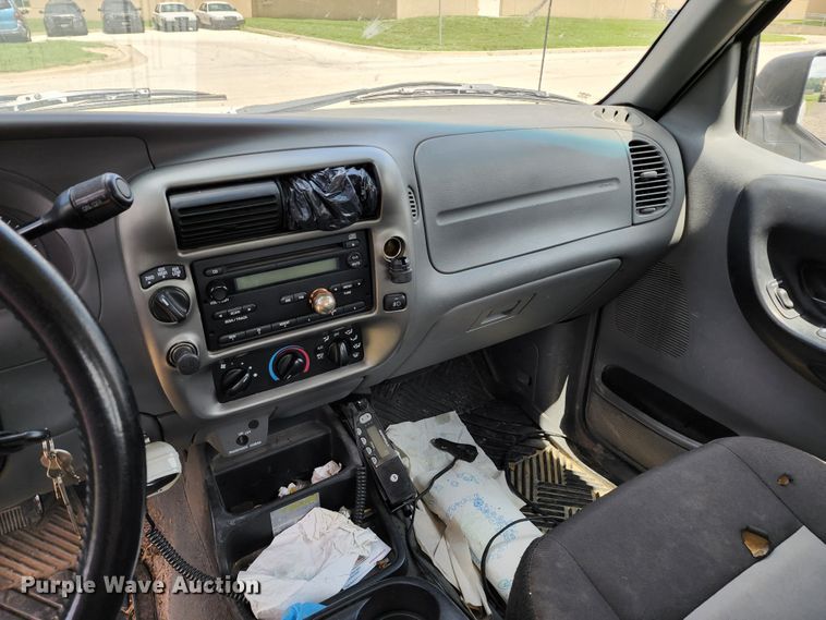 image for item JB9064 2006 Ford Ranger  SuperCab pickup truck