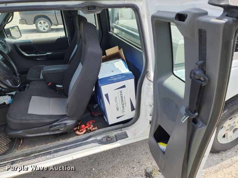image for item JB9064 2006 Ford Ranger  SuperCab pickup truck