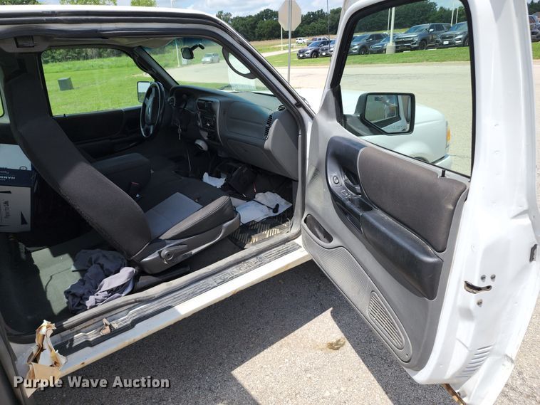 image for item JB9064 2006 Ford Ranger  SuperCab pickup truck