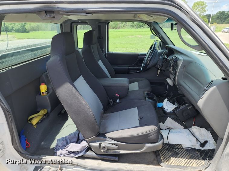 image for item JB9064 2006 Ford Ranger  SuperCab pickup truck