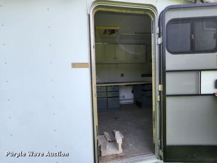 image for item JB9084 2003 CM  enclosed cargo trailer