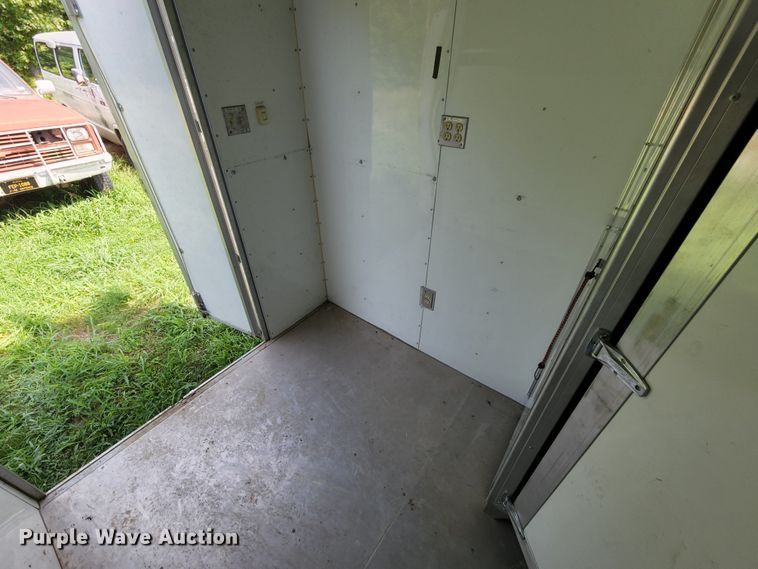 image for item JB9084 2003 CM  enclosed cargo trailer