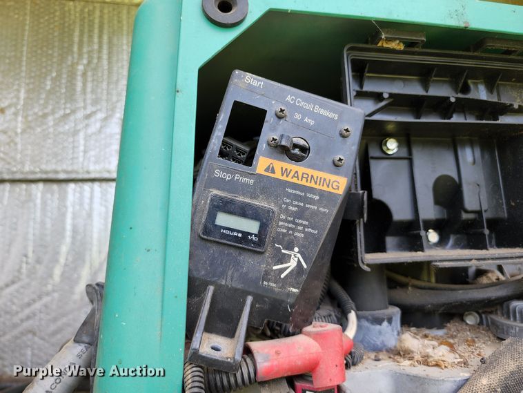 image for item JB9084 2003 CM  enclosed cargo trailer