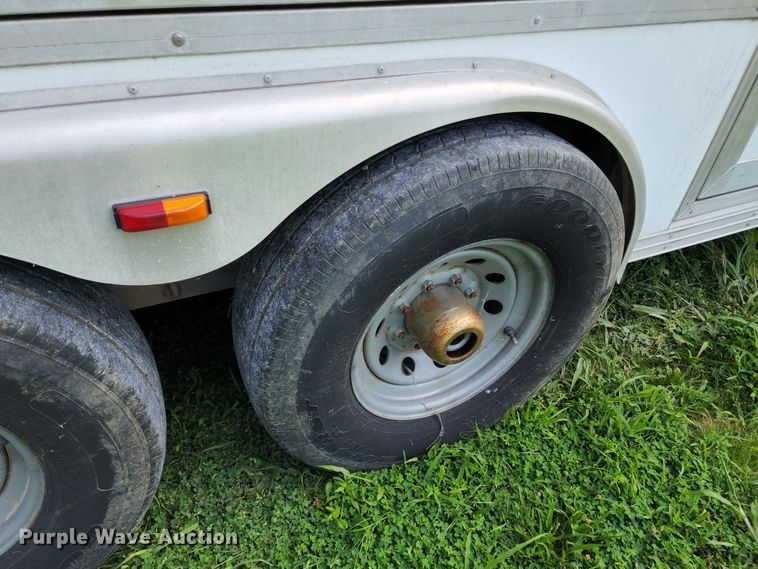 image for item JB9084 2003 CM  enclosed cargo trailer