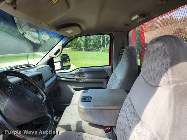 image for item JB9085 2000 Ford F450 Super Duty  flatbed truck