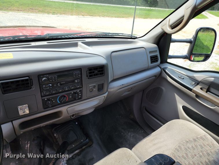 image for item JB9085 2000 Ford F450 Super Duty  flatbed truck