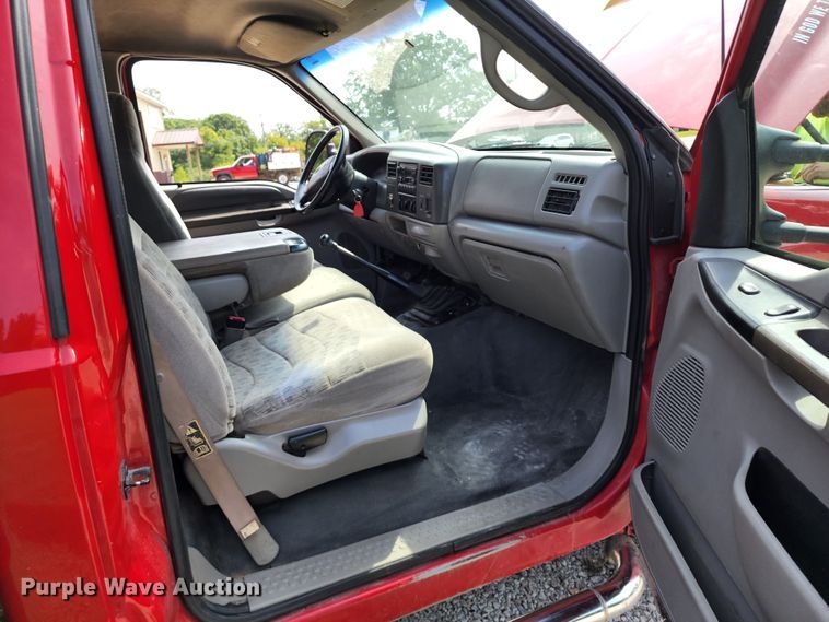 image for item JB9085 2000 Ford F450 Super Duty  flatbed truck