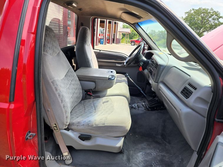 image for item JB9085 2000 Ford F450 Super Duty  flatbed truck