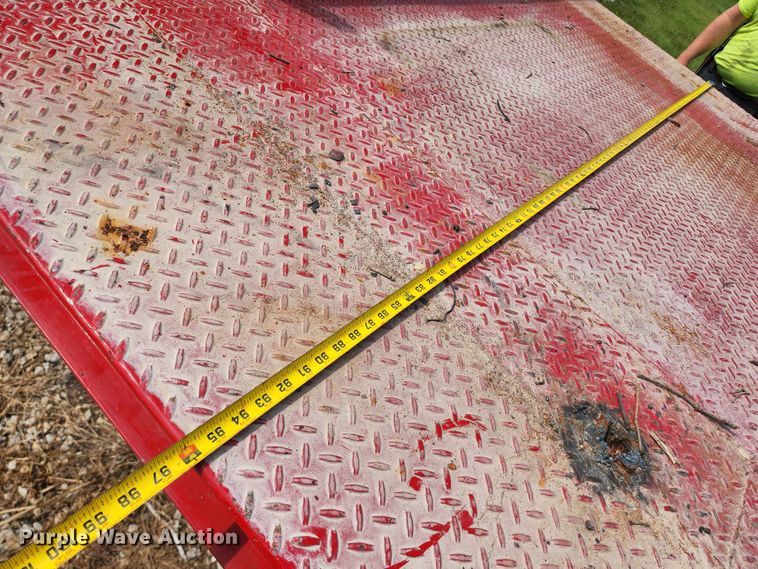 image for item JB9085 2000 Ford F450 Super Duty  flatbed truck