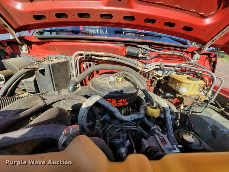 image for item JC9667 1990 Ford F800  fire truck